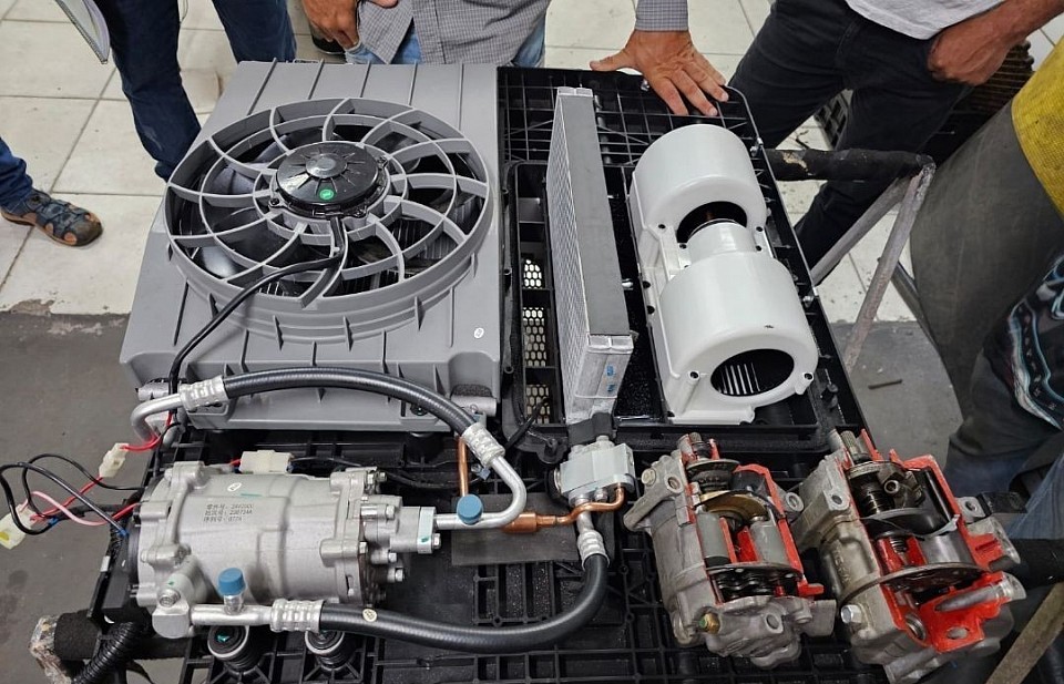 Conserto e Manutençao de Ar Condicionado Hibridos e  100% Eletrico em Goiânia